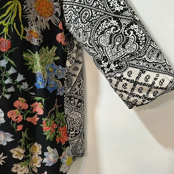 TINY ANTHROPOLOGIE BLOUSE WOMEN SIZE M BLACK MULTICOLOR FLORAL ELBOW SLEEVES - Picture 6 of 14